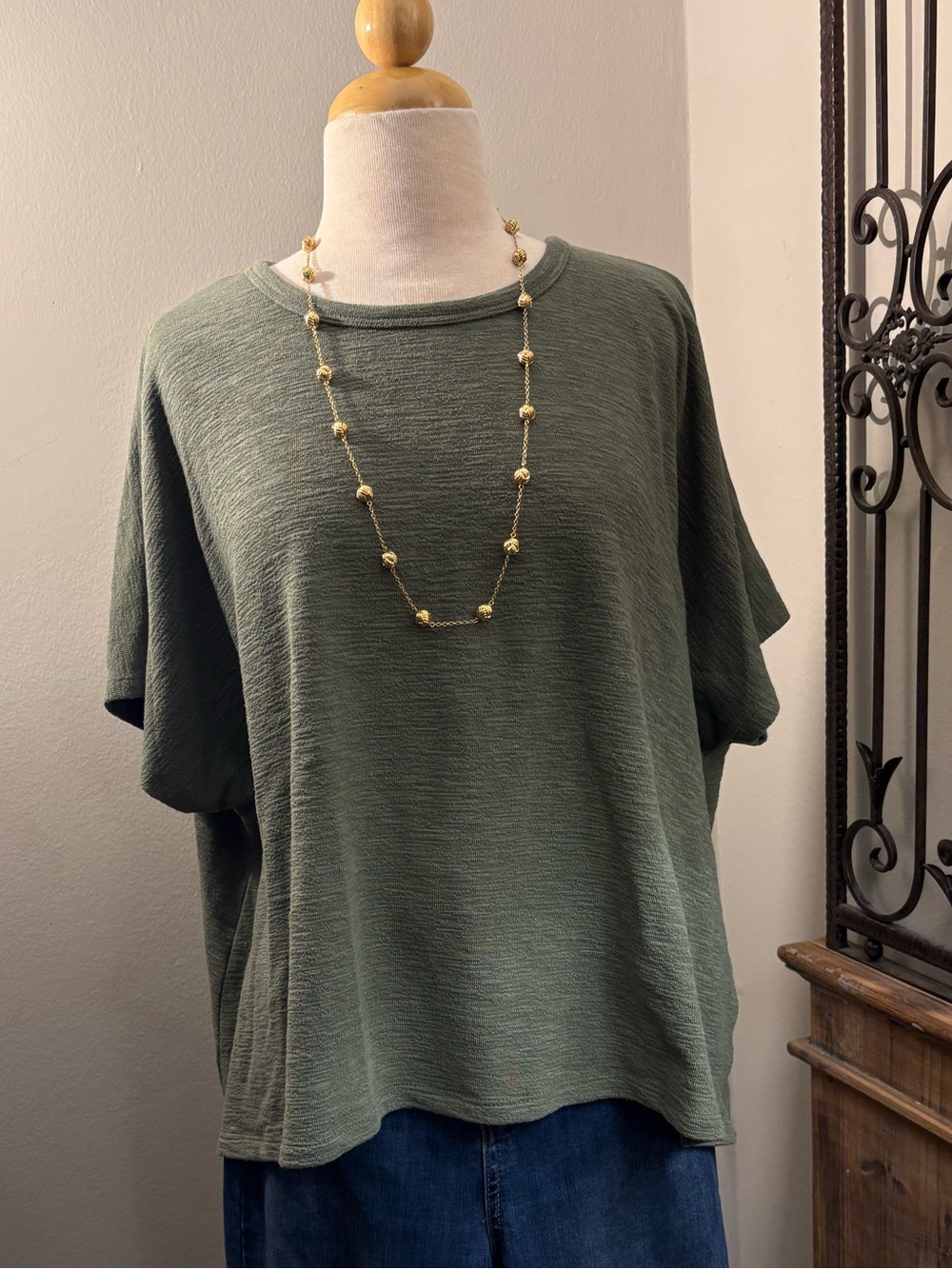 Zenana Outfitters Olive Green Short Sleeve Oversized Knit Top- Size 1X/2X (NWOT)